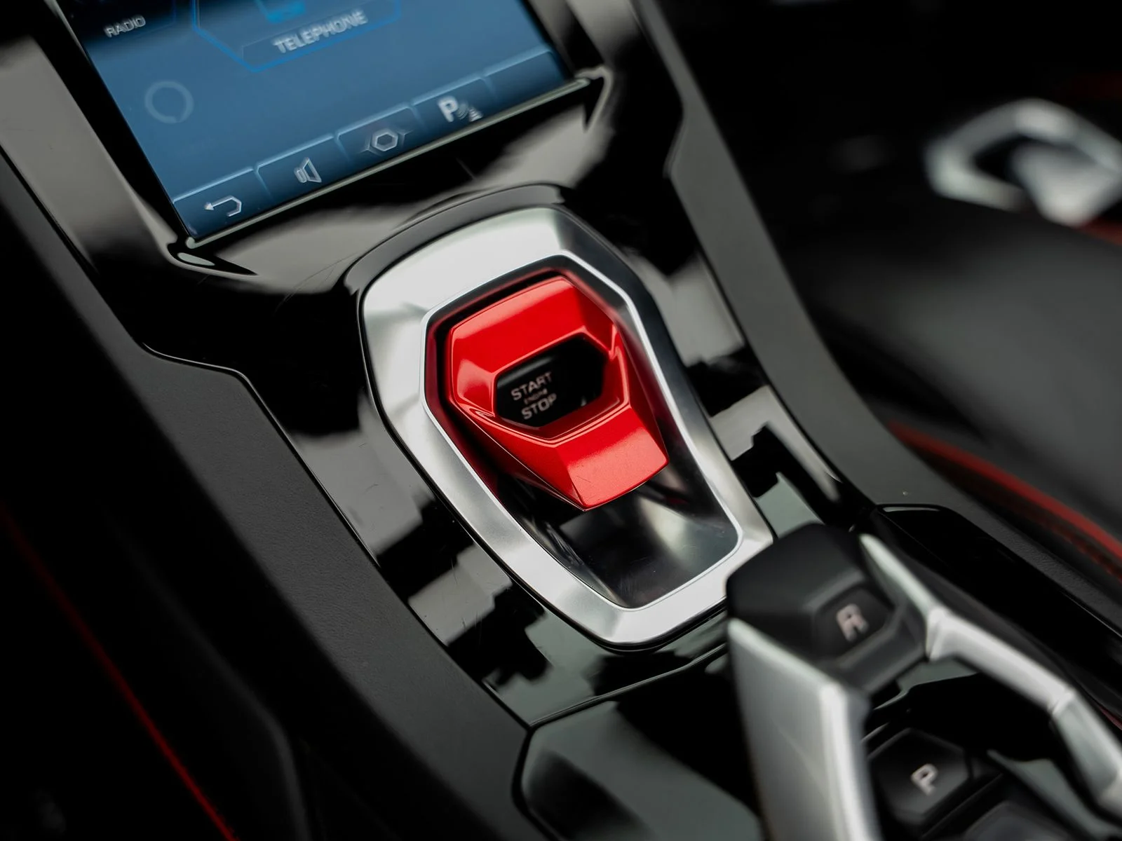 Used 2020 Red Lamborghini Base image 46