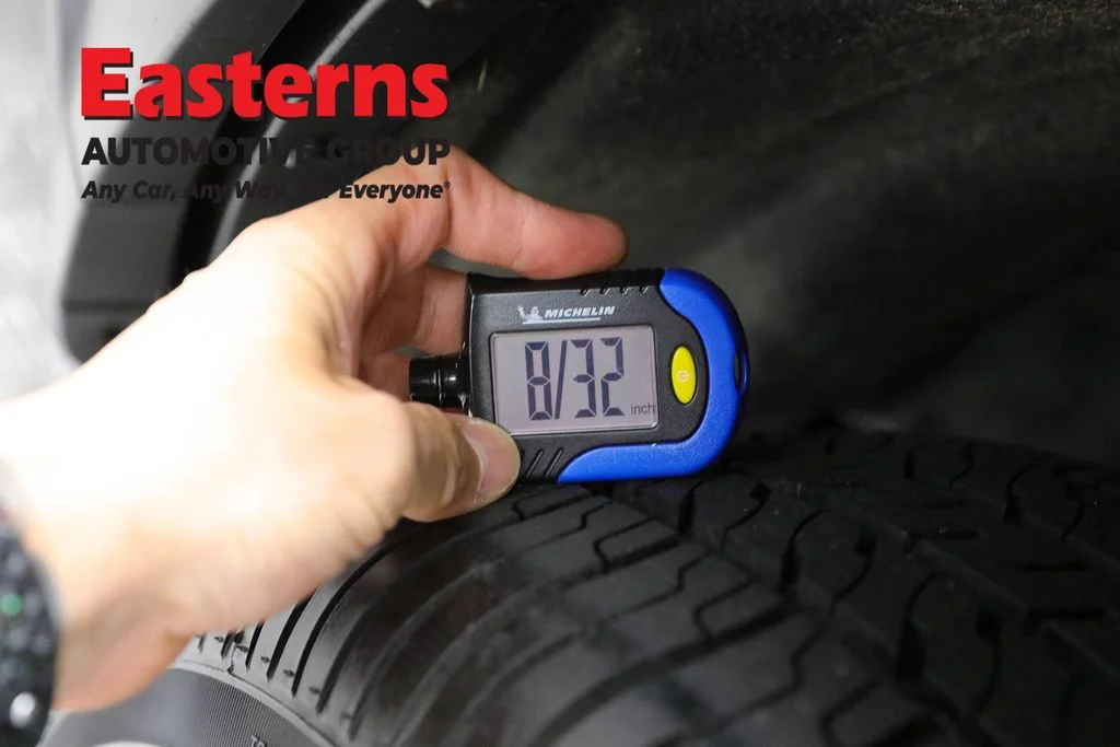 Used 2022 Silver Jeep 4xe image 28