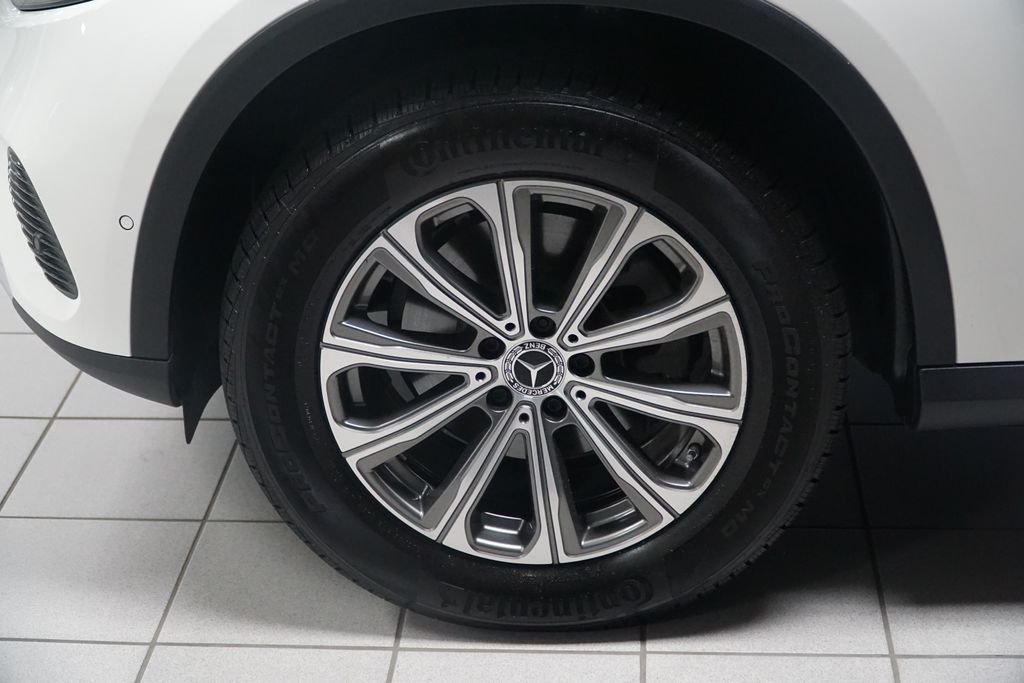 Certified Used 2026 White Mercedes-Benz GLC 300 image 8