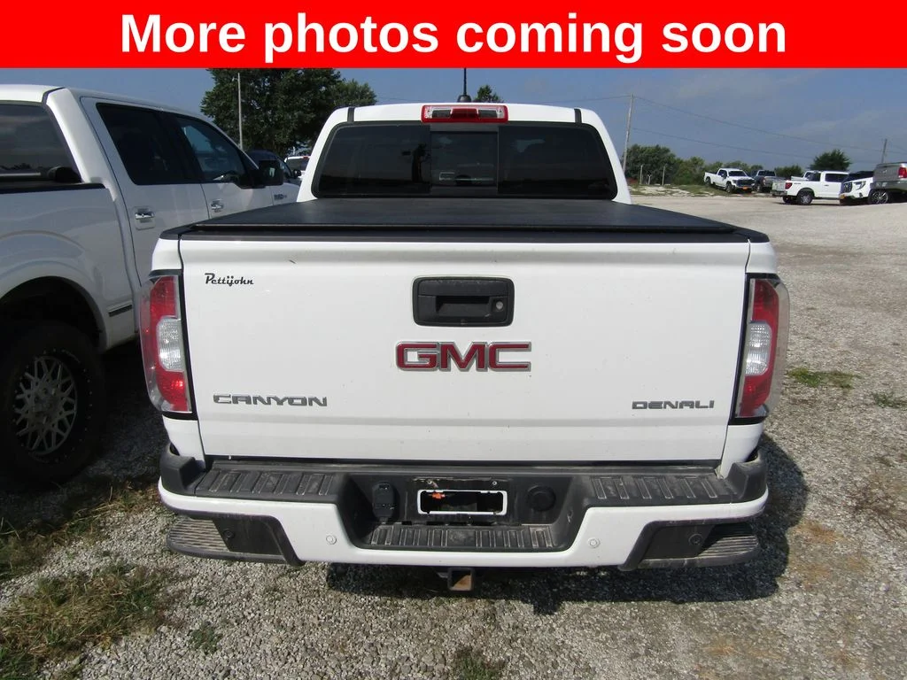 Used 2019 White GMC Denali image 4
