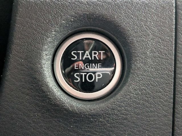 Used 2023 White Nissan SV image 27