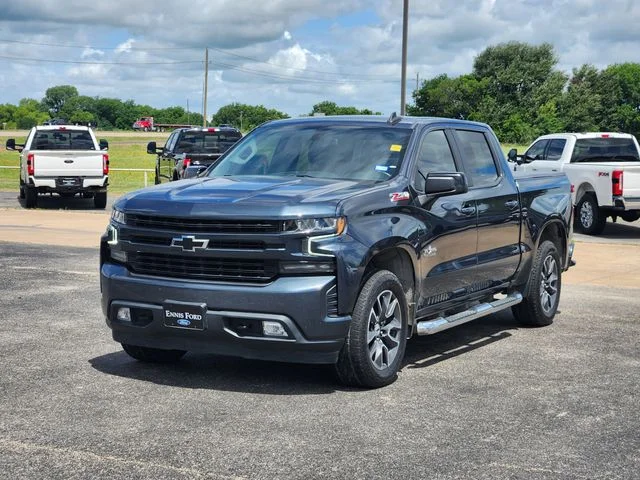 Used 2021 Gray Chevrolet RST image 3