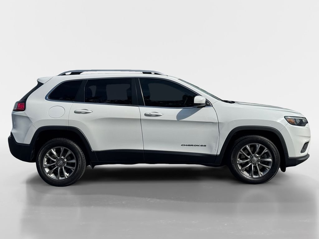 Used 2020 Bright White Clearcoat Jeep Latitude Plus image 3