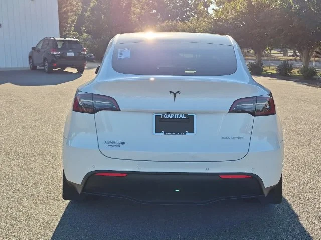 Used 2021 White Tesla Long Range image 4