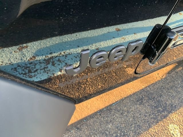 Used 2023 Black Jeep Sport image 3