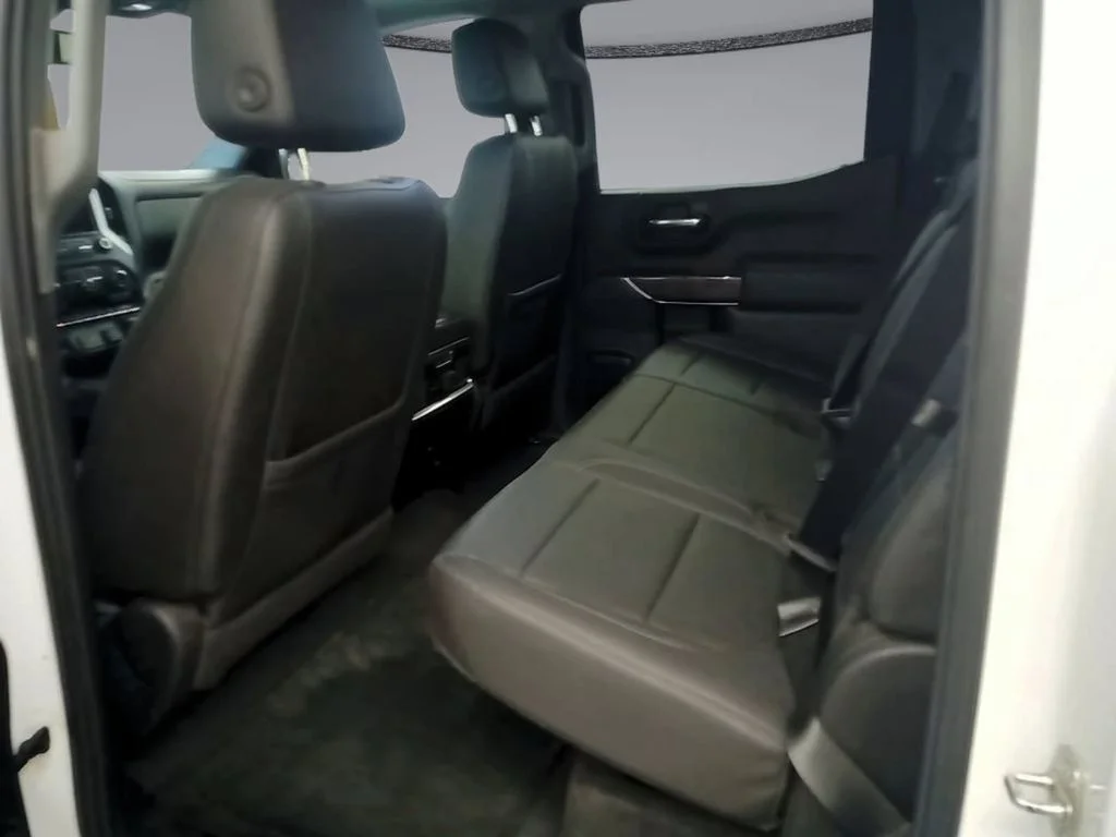 Used 2019 Iridescent Pearl Tricoat Chevrolet LTZ image 12