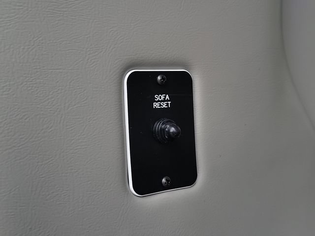 Used 2025 Special Exterior Color GMC Work Van image 34