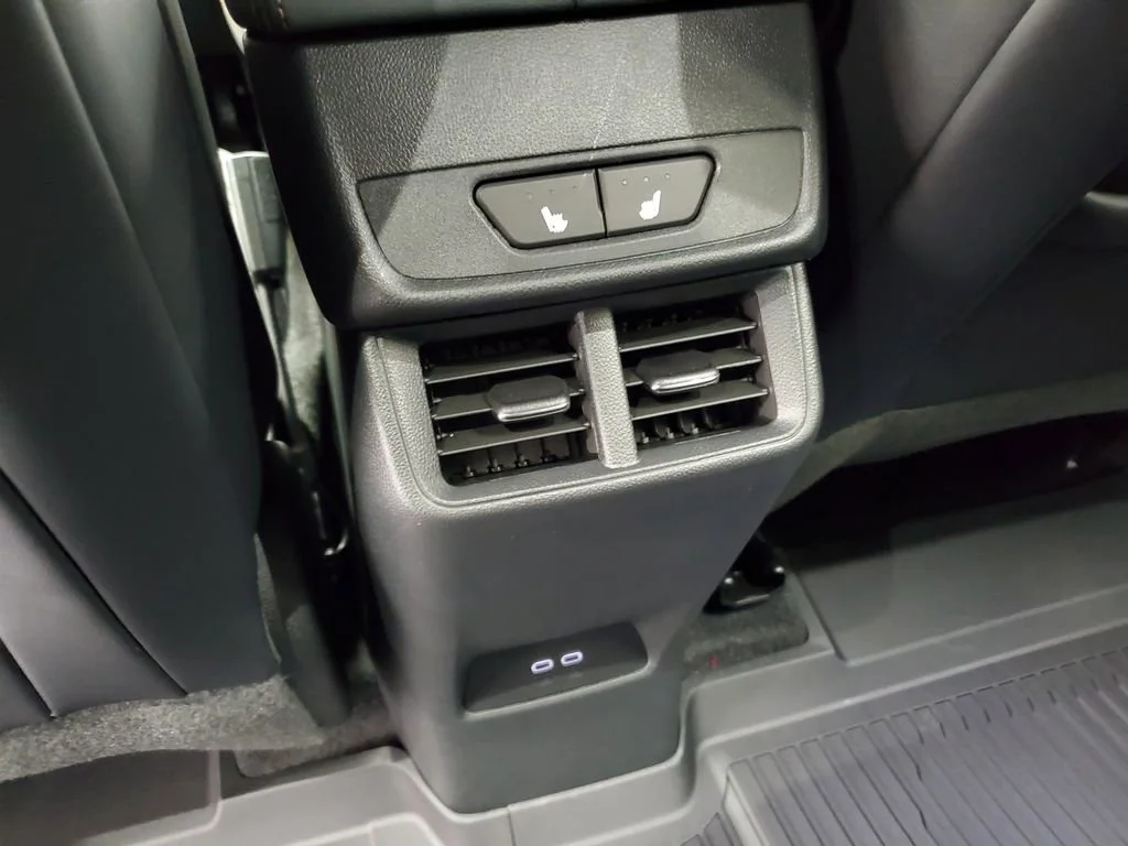 2026 GMC Terrain AT4 - Photo 28