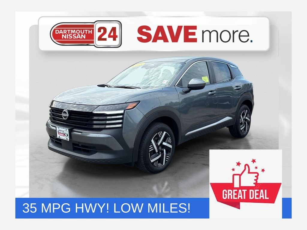 Used 2025 Gray Nissan SV image 1