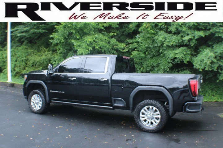 Certified Used 2022 Onyx Black GMC Denali image 3