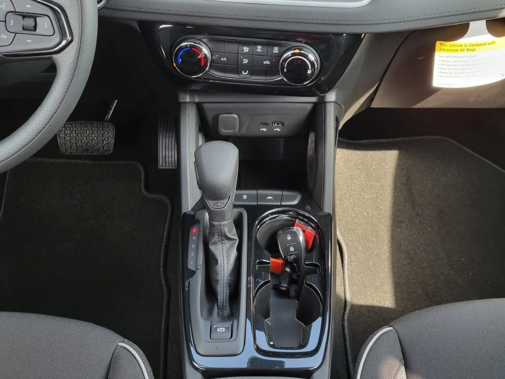 New 2026 Summit White Chevrolet LT image 21