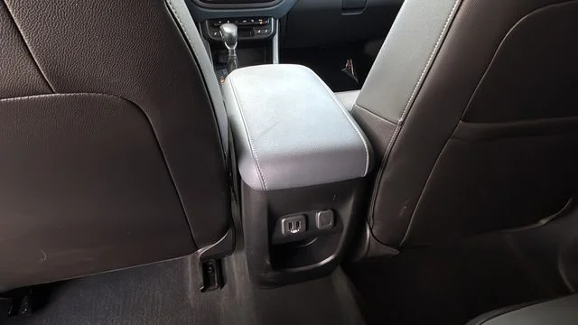 Used 2022 Black Chevrolet Z71 image 20