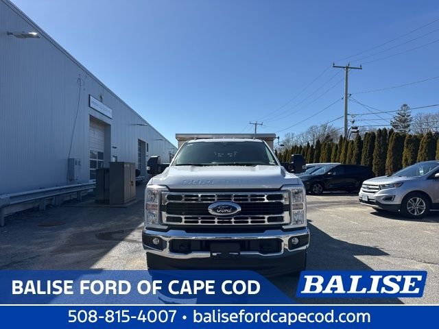2025 Ford F-350 Super Duty Chassis Cab