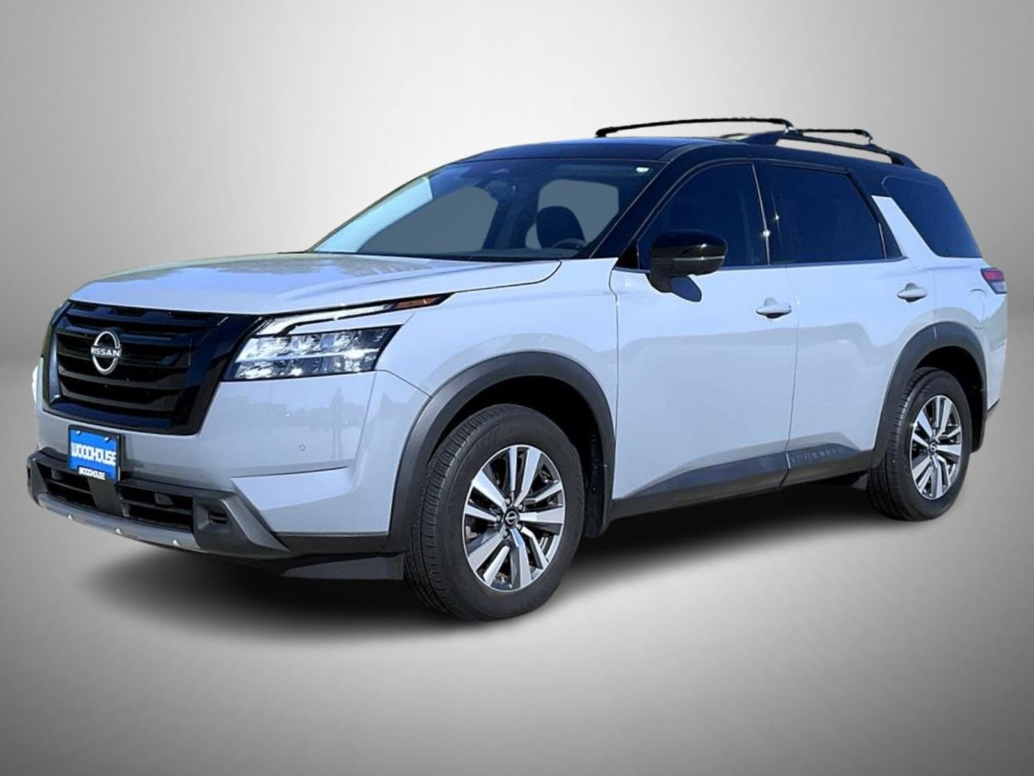 2023 Nissan Pathfinder SL 4WD's photo