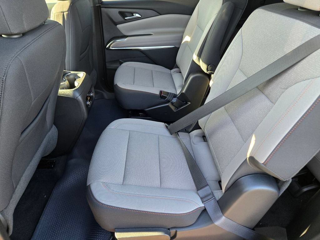 2026 Chevrolet Traverse LT - Photo 7