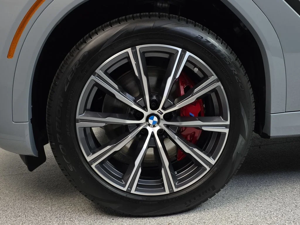 Used 2026 Brooklyn Grey Metallic BMW xDrive40i image 33