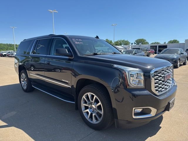 2020 GMC Yukon Denali's photo