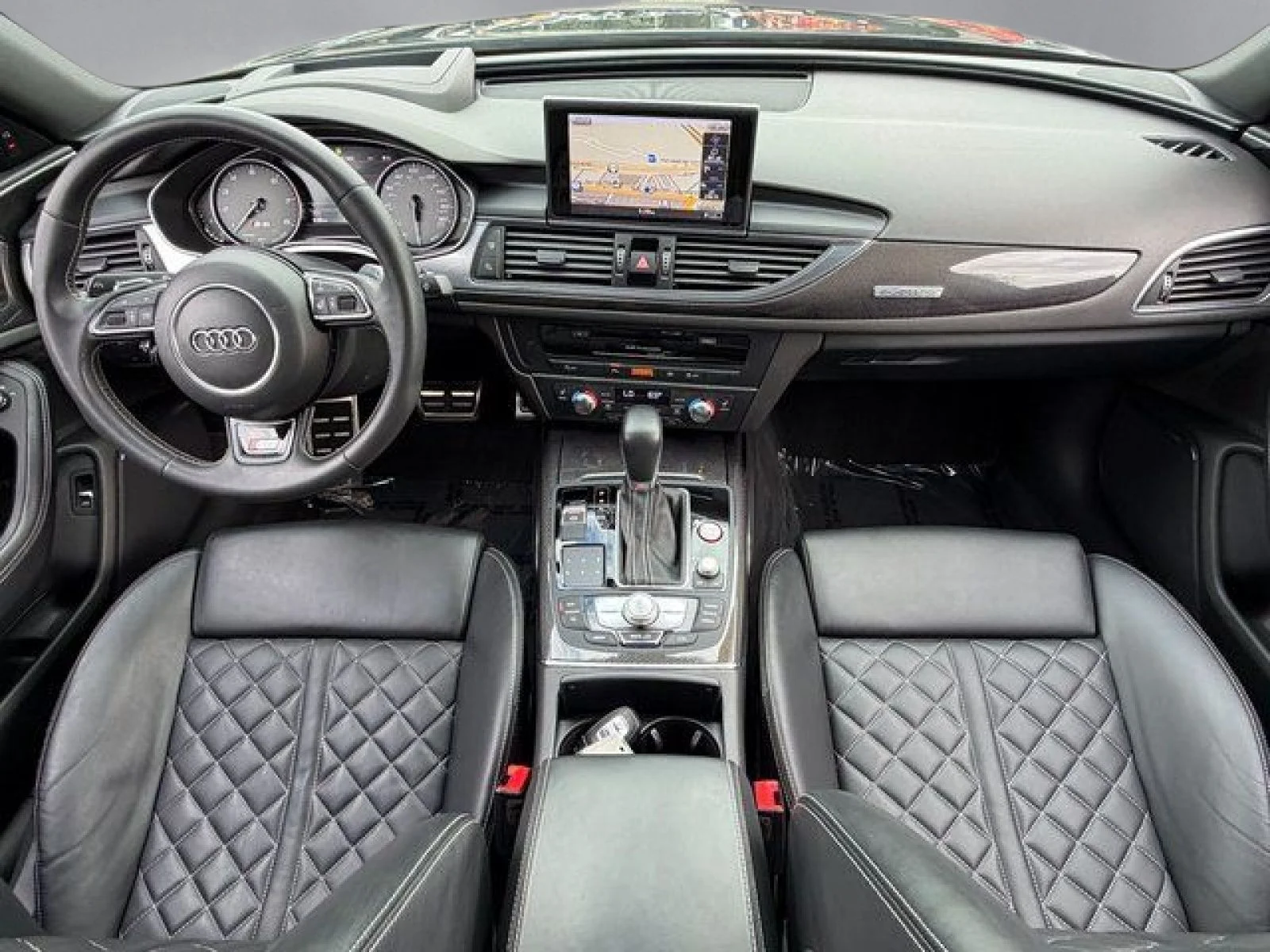 Used 2017  Audi 4.0T Prestige image 3