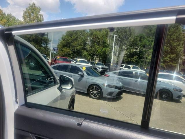 Certified Used 2024 WIND CHILL PEARL Toyota  image 35