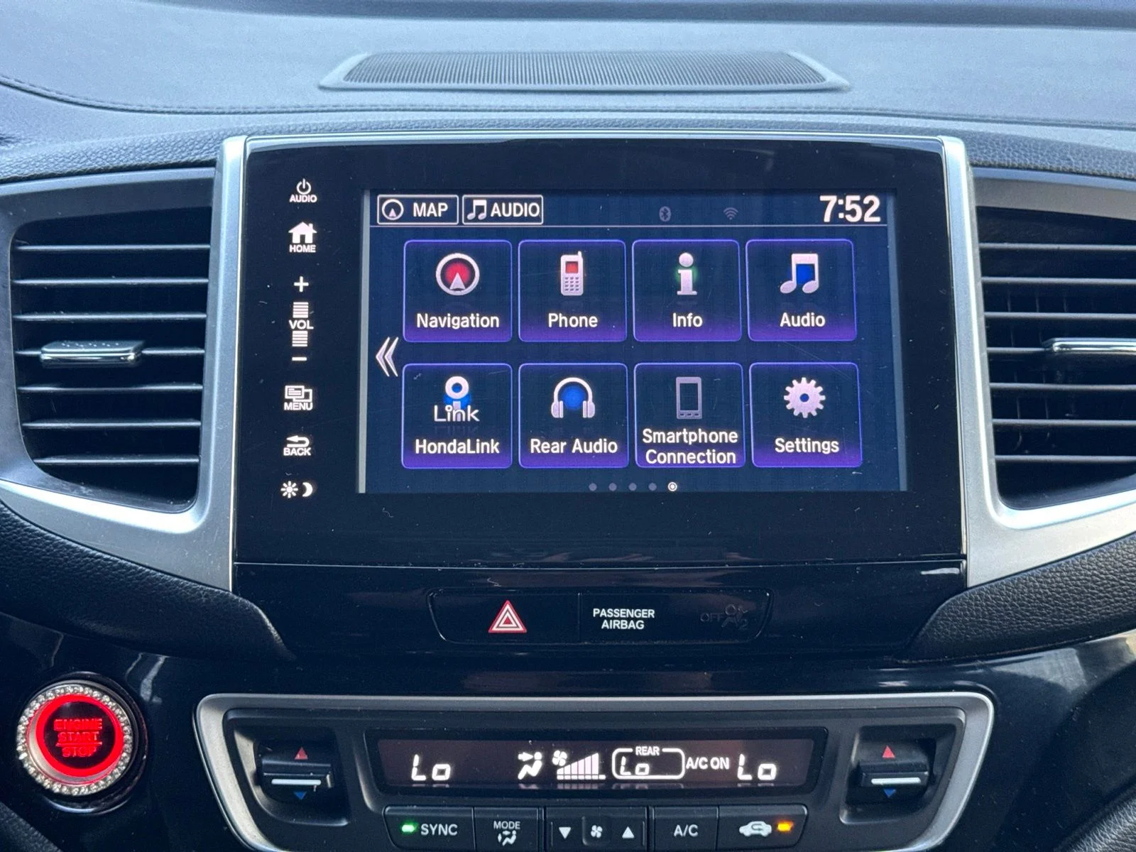 Used 2017 White Diamond Pearl Honda Touring image 38