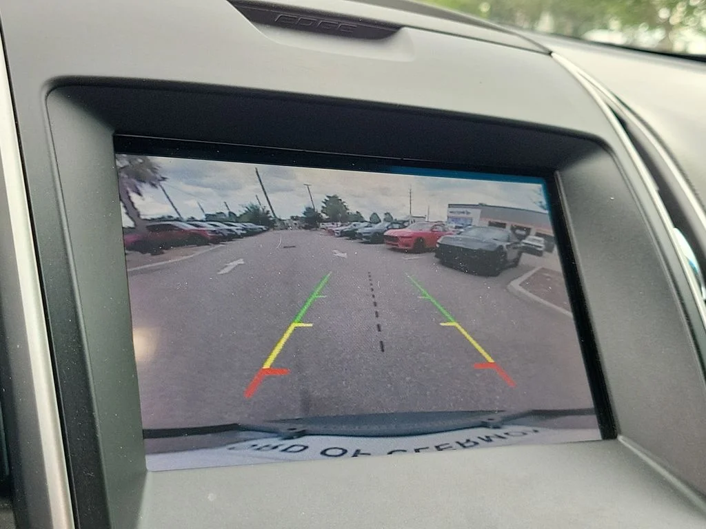 Used 2020 Magnetic Metallic Ford SEL image 28