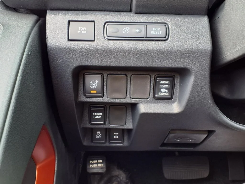 New 2026 Afterburn Orange Nissan Crew Cab PRO-4X® image 18