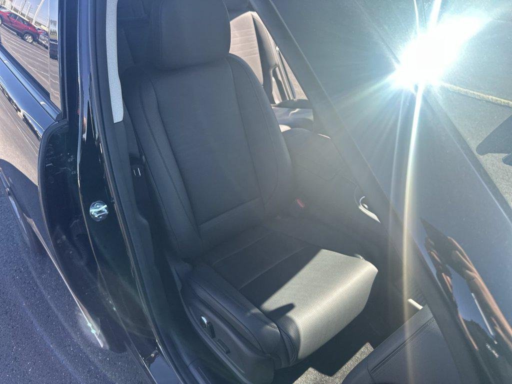 New 2027 Black Hyundai Limited AWD image 33