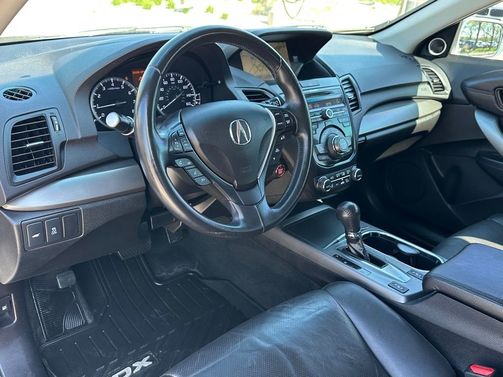 Used 2015  Acura Technology Package image 18
