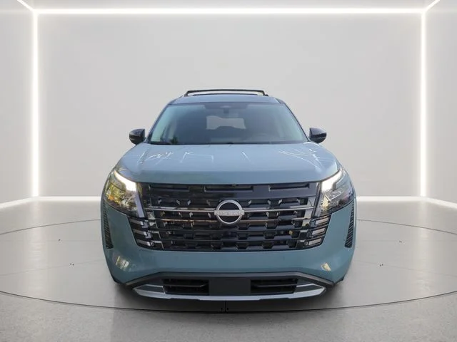 New 2026 Green Nissan SL image 6