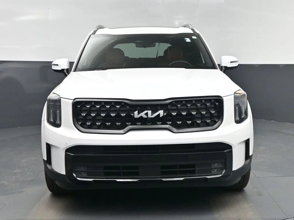 Certified Used 2024 White Kia SX-Prestige X-Line image 6