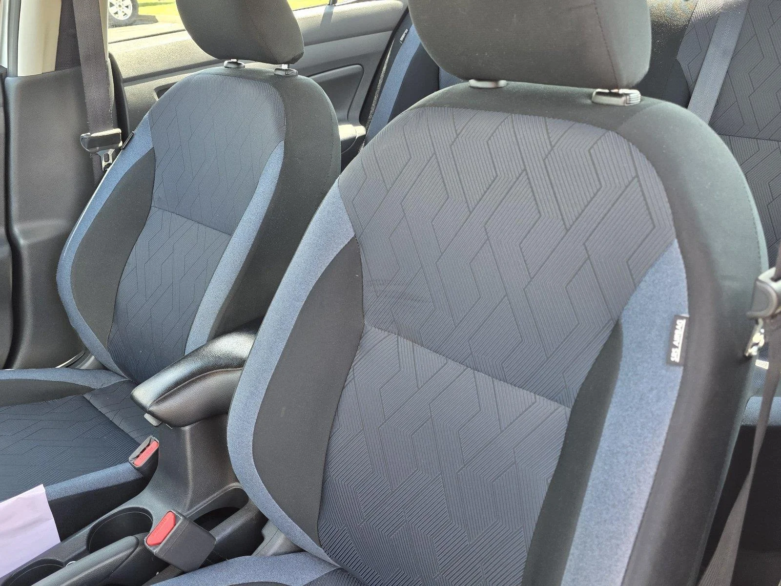 Used 2025 Brilliant Silver Metallic Nissan SV image 19