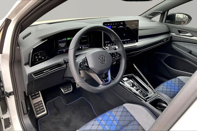 Used 2025 White Volkswagen 2.0T image 13