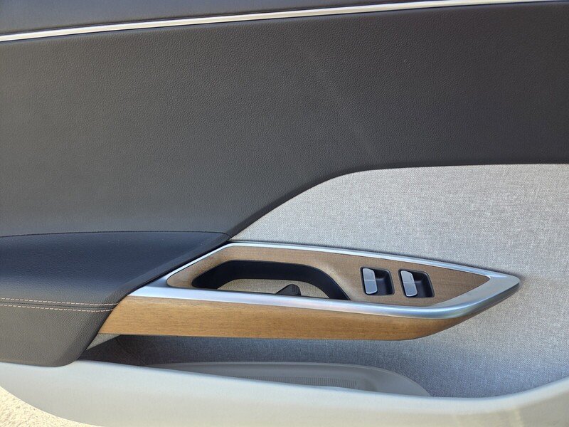 Used 2024  Lucid Touring image 40