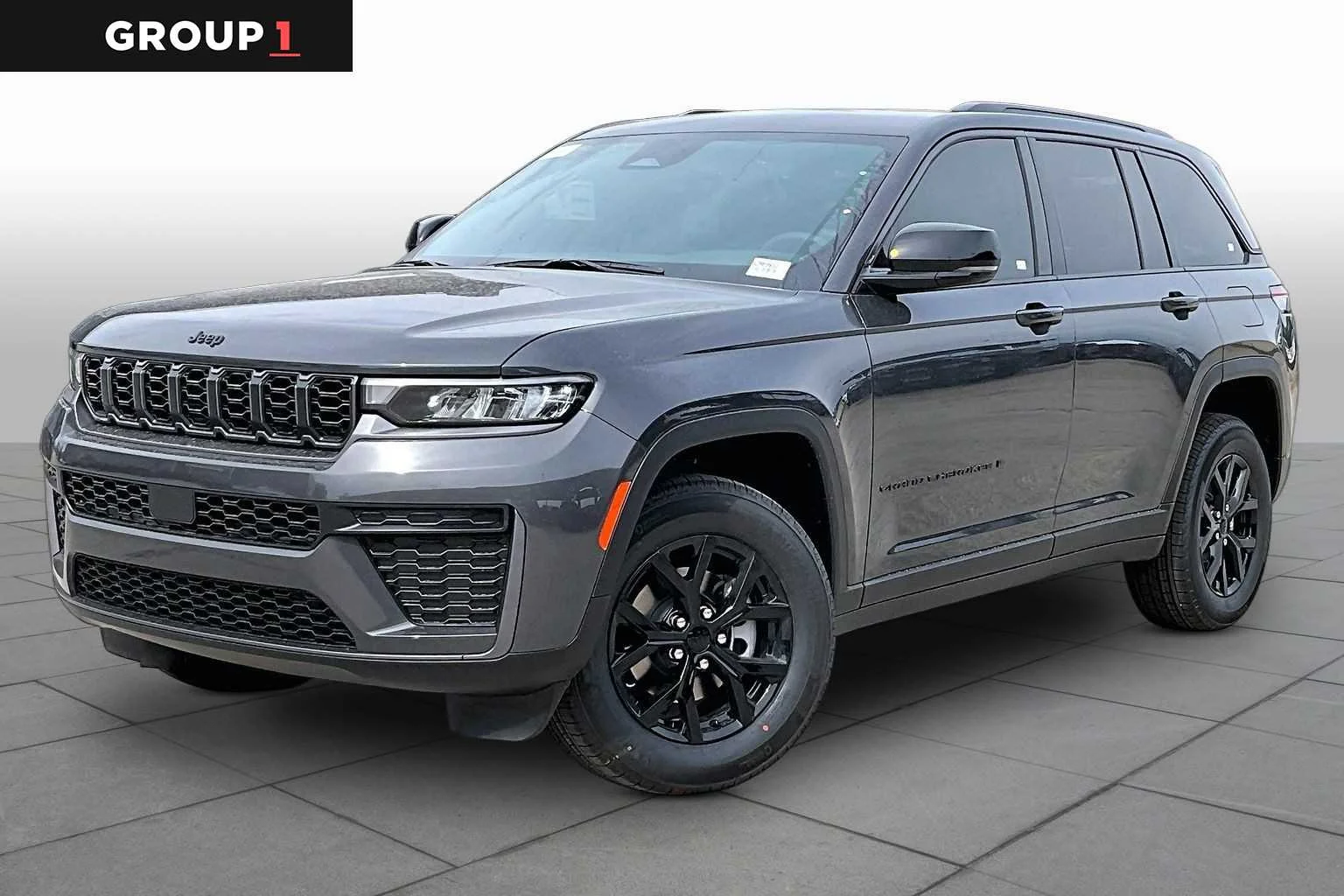2026 Jeep Grand Cherokee Laredo Altitude