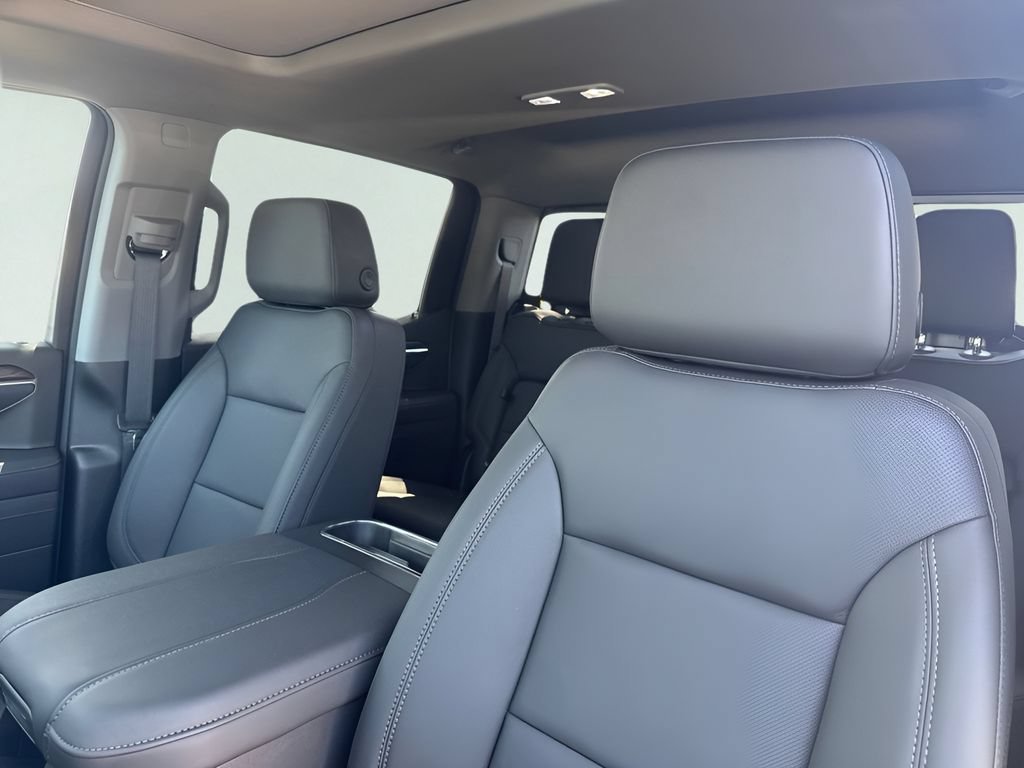 2026 GMC Sierra 1500 SLT - Photo 6