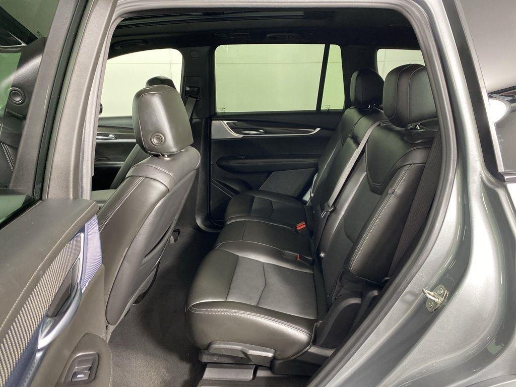Used 2023 Argent Silver Metallic Cadillac Sport image 17