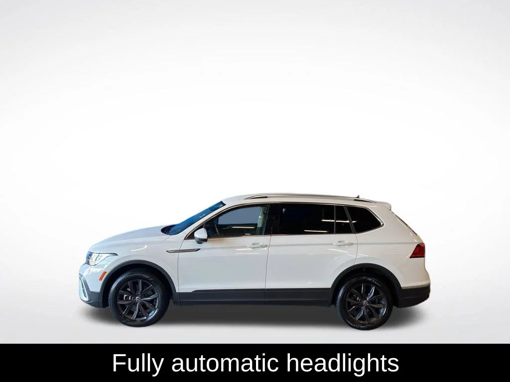 Used 2024 White Volkswagen 2.0T SE image 16