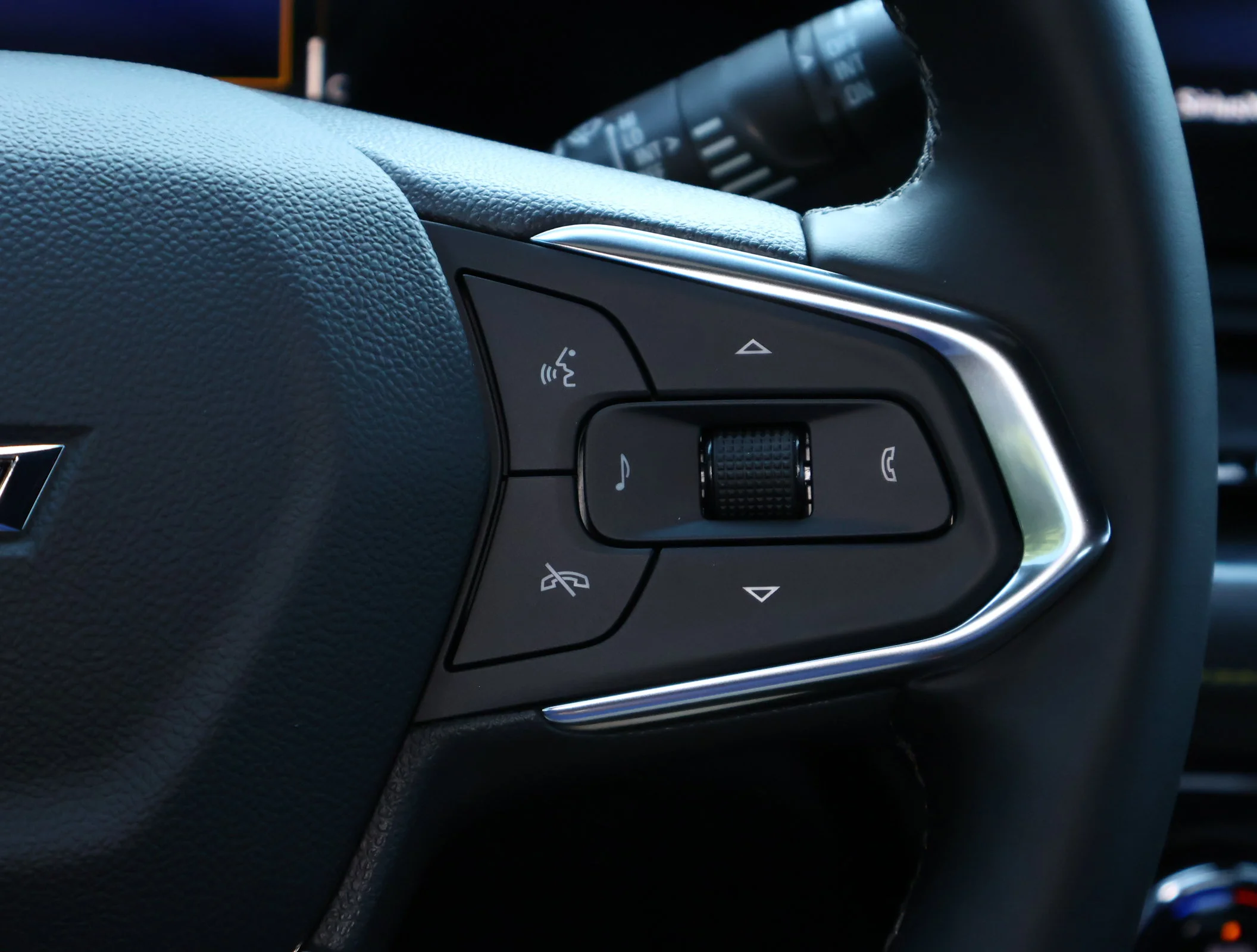 New 2026 Sterling Gray Metallic Chevrolet ACTIV image 17