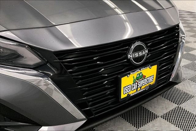 Used 2024 Gun Metallic Nissan Platinum image 33