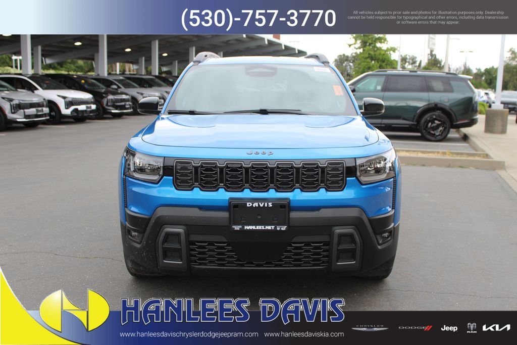 New 2026 Hydro Blue Pearl-Coat Exterior Paint Jeep Limited image 4