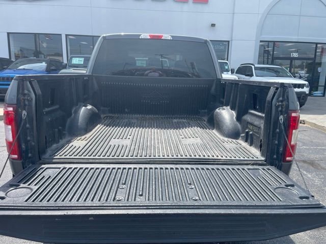 Used 2018 Gray Ford XLT image 7
