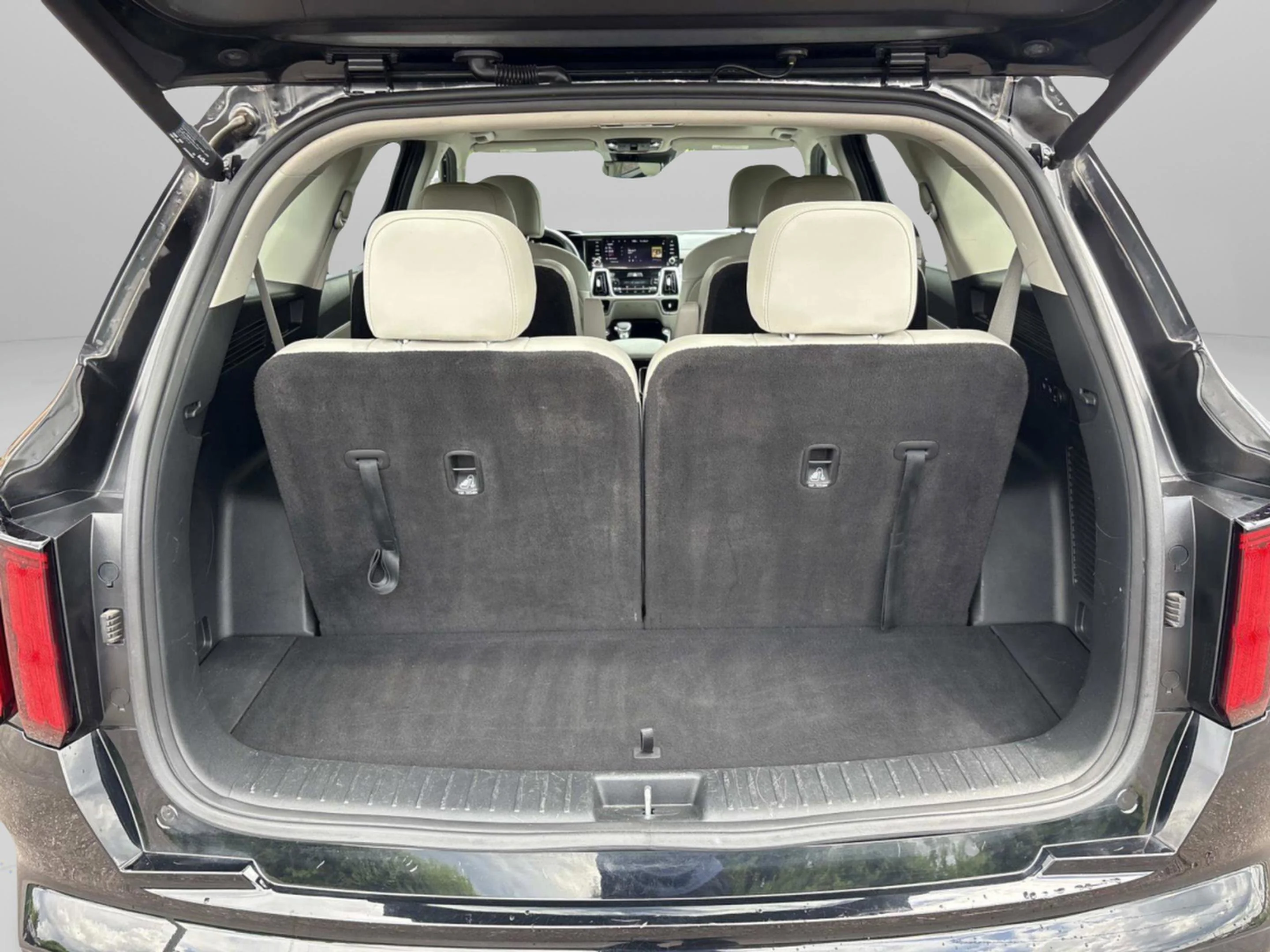 Used 2023 Ebony Black Kia SX image 9