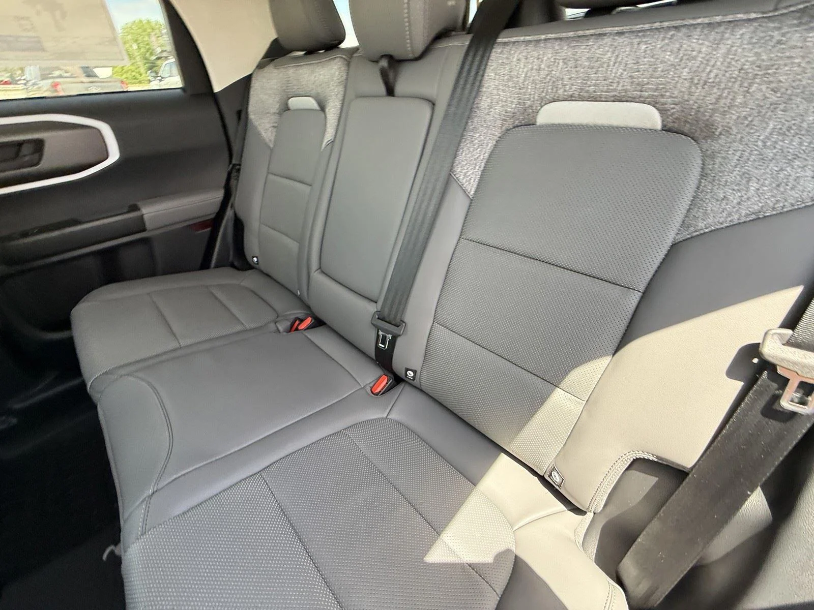 New 2026 Oxford White Ford Badlands® image 24