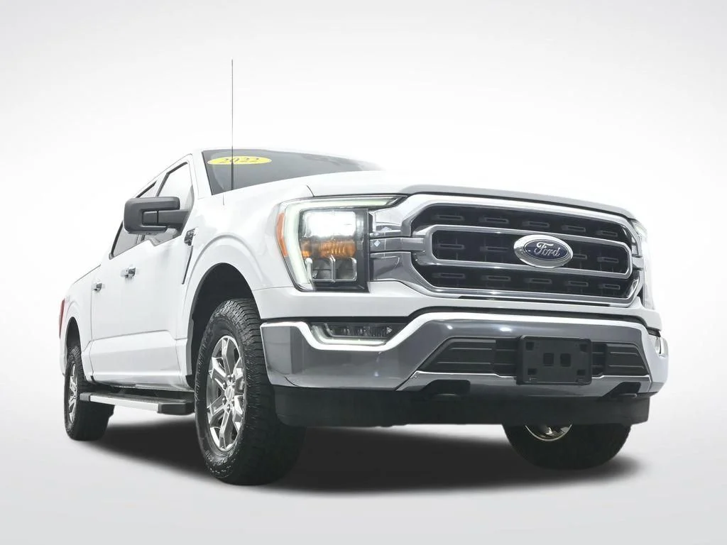 Used 2022 White Ford XLT image 33