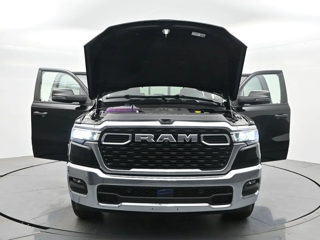 New 2026 Diamond Black Crystal Pearl-Coat Exterior Paint RAM Big Horn/Lone Star image 47