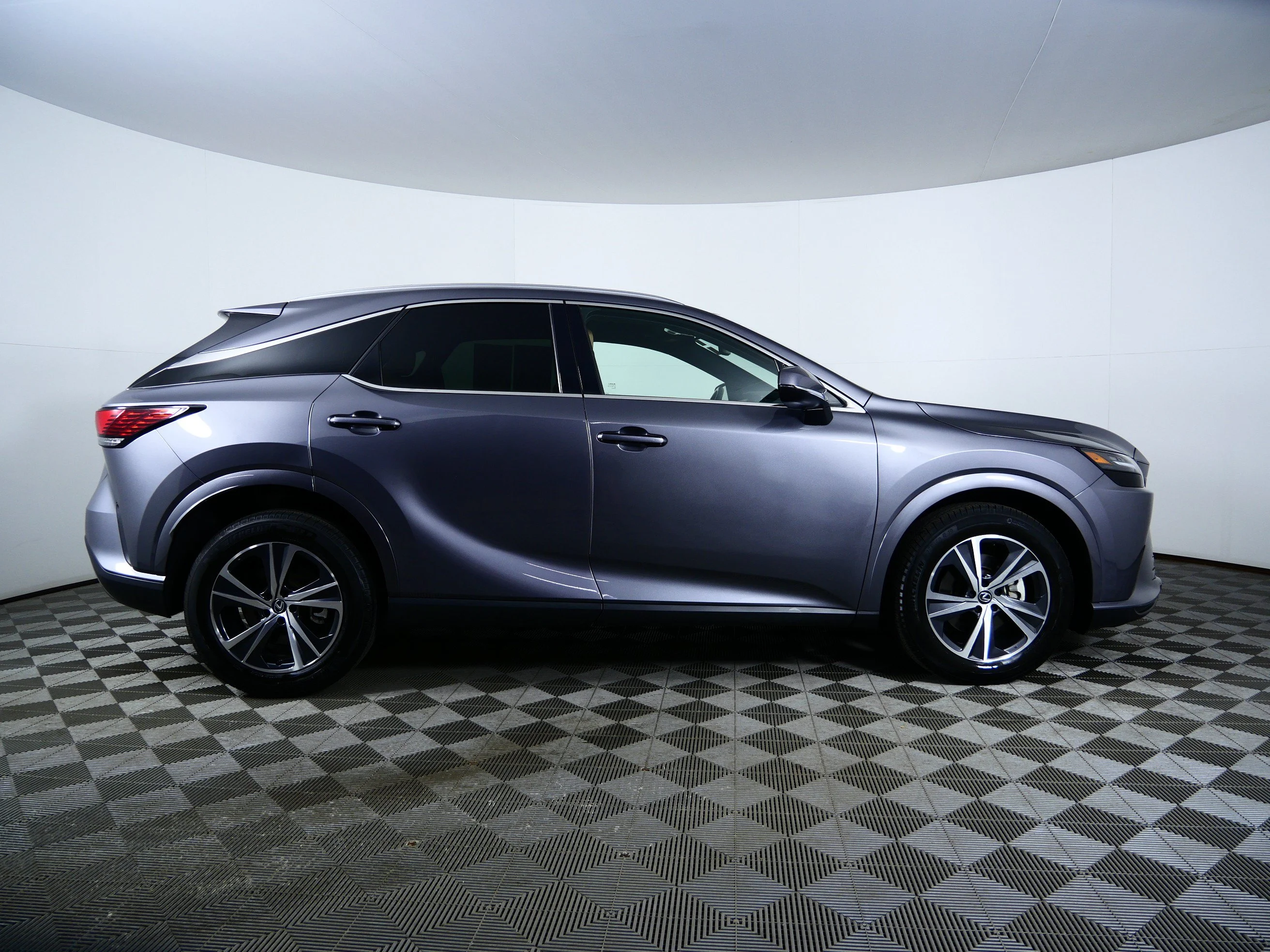 Used 2023 NEBULA GRAY PEARL Lexus RX 350 Premium image 8
