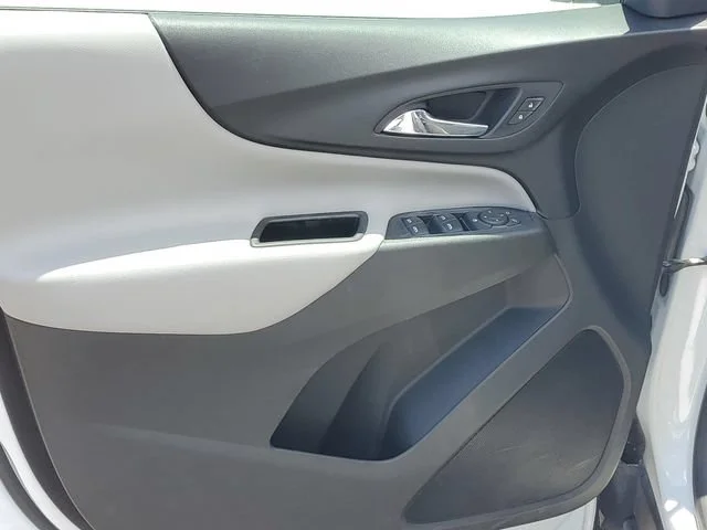 Used 2020 SUMMIT WHITE Chevrolet LS image 8