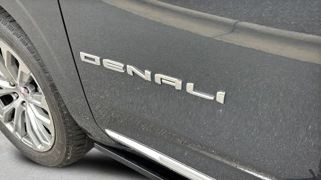 Used 2021 DARK SKY METALLIC GMC Denali image 32