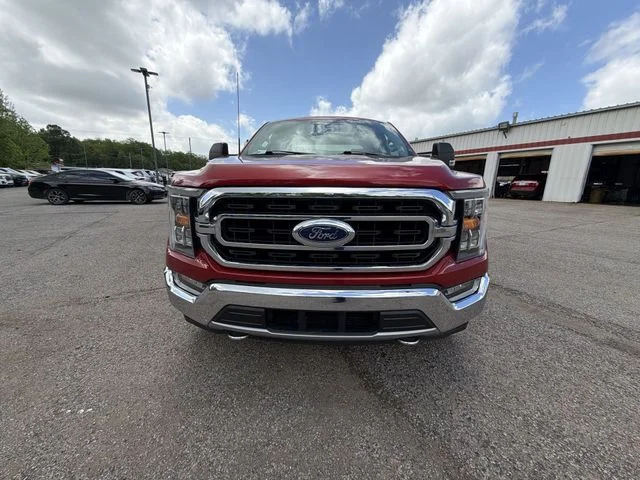 Used 2021 Red Ford XLT image 27