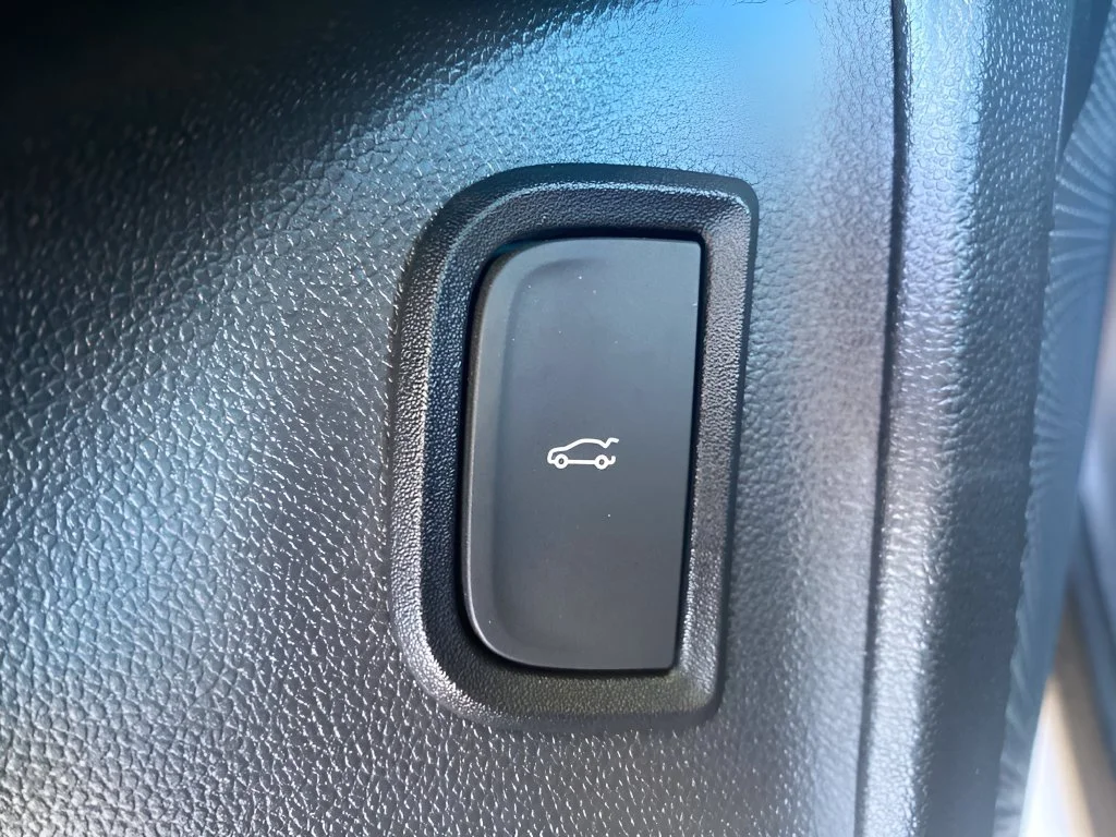 Used 2024 Summit White Chevrolet RS image 12